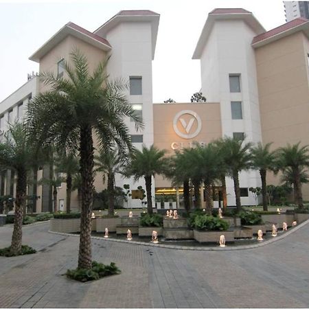 V Retreat Gurgaon Ξενοδοχείο Εξωτερικό φωτογραφία