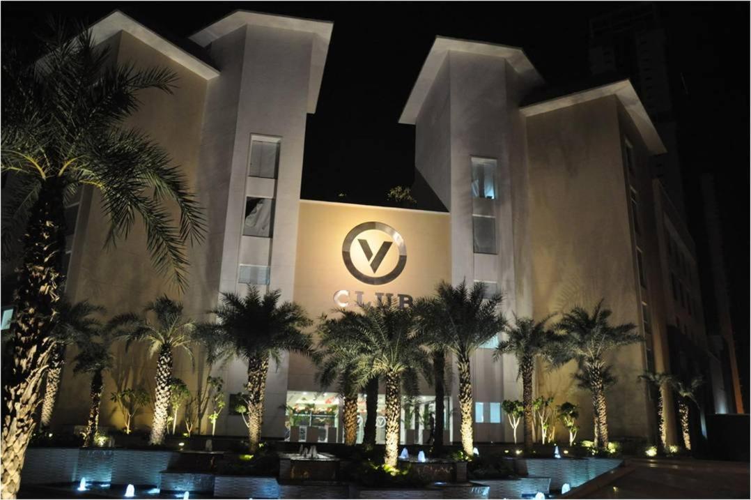 V Retreat Gurgaon Ξενοδοχείο Εξωτερικό φωτογραφία